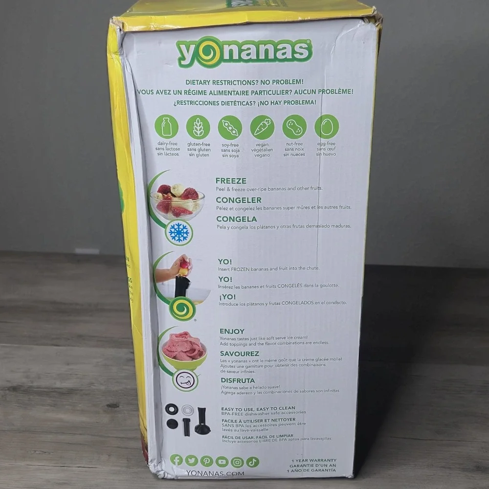 Yonanas Frozen Fruit Soft Serve Maker 902 Classic Black Open Box